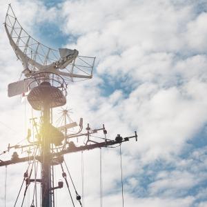 Navy ship antenna