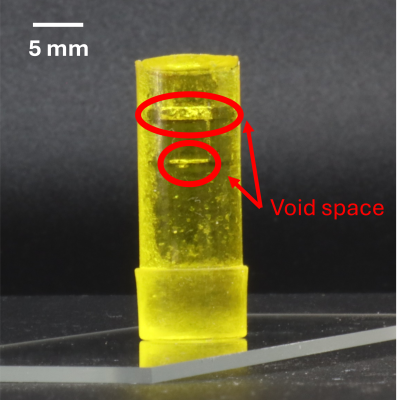 Proof-of-concept demonstration of VSM: the material in negative space receives enough accumulated light energy to degrade, resulting in negative features printed